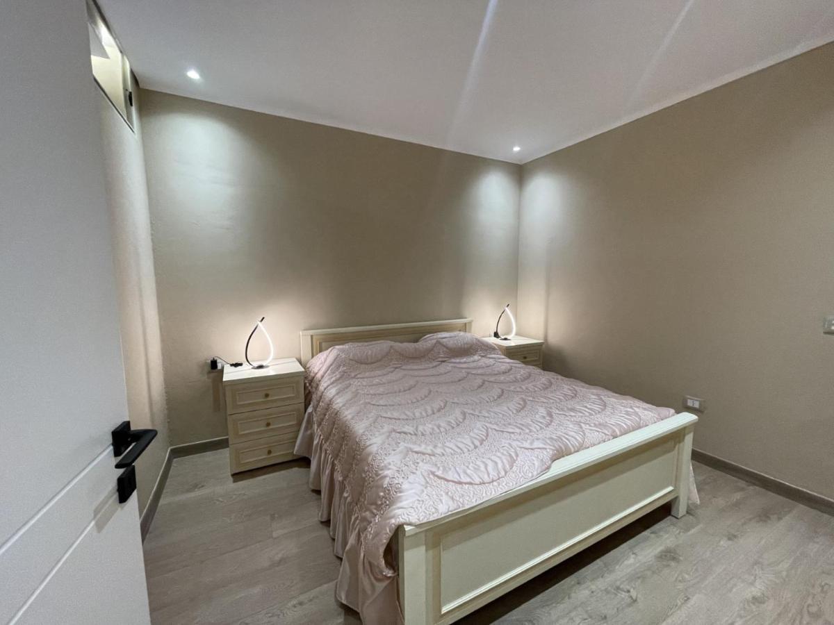 City Center Apartment 1 Тирана Экстерьер фото