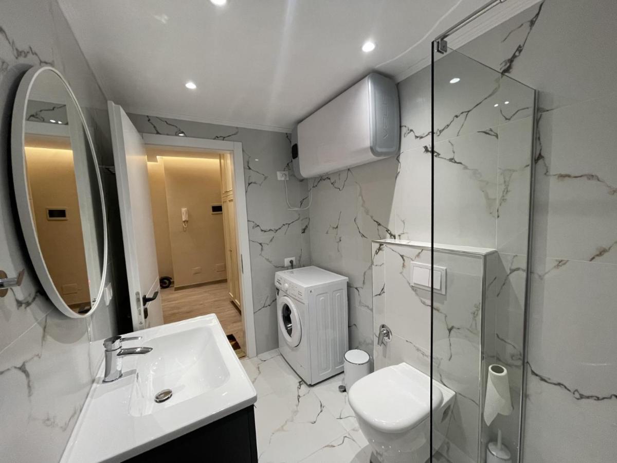 City Center Apartment 1 Тирана Экстерьер фото