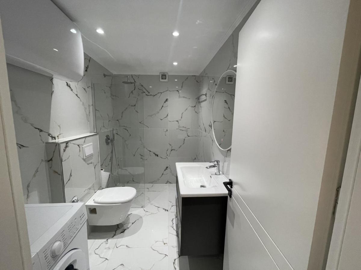 City Center Apartment 1 Тирана Экстерьер фото