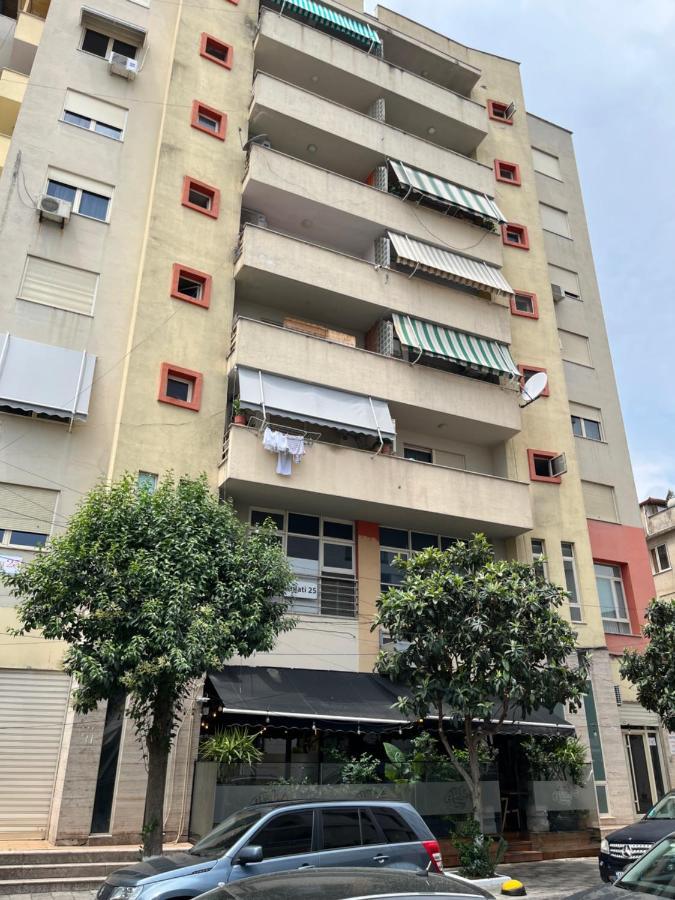 City Center Apartment 1 Тирана Экстерьер фото
